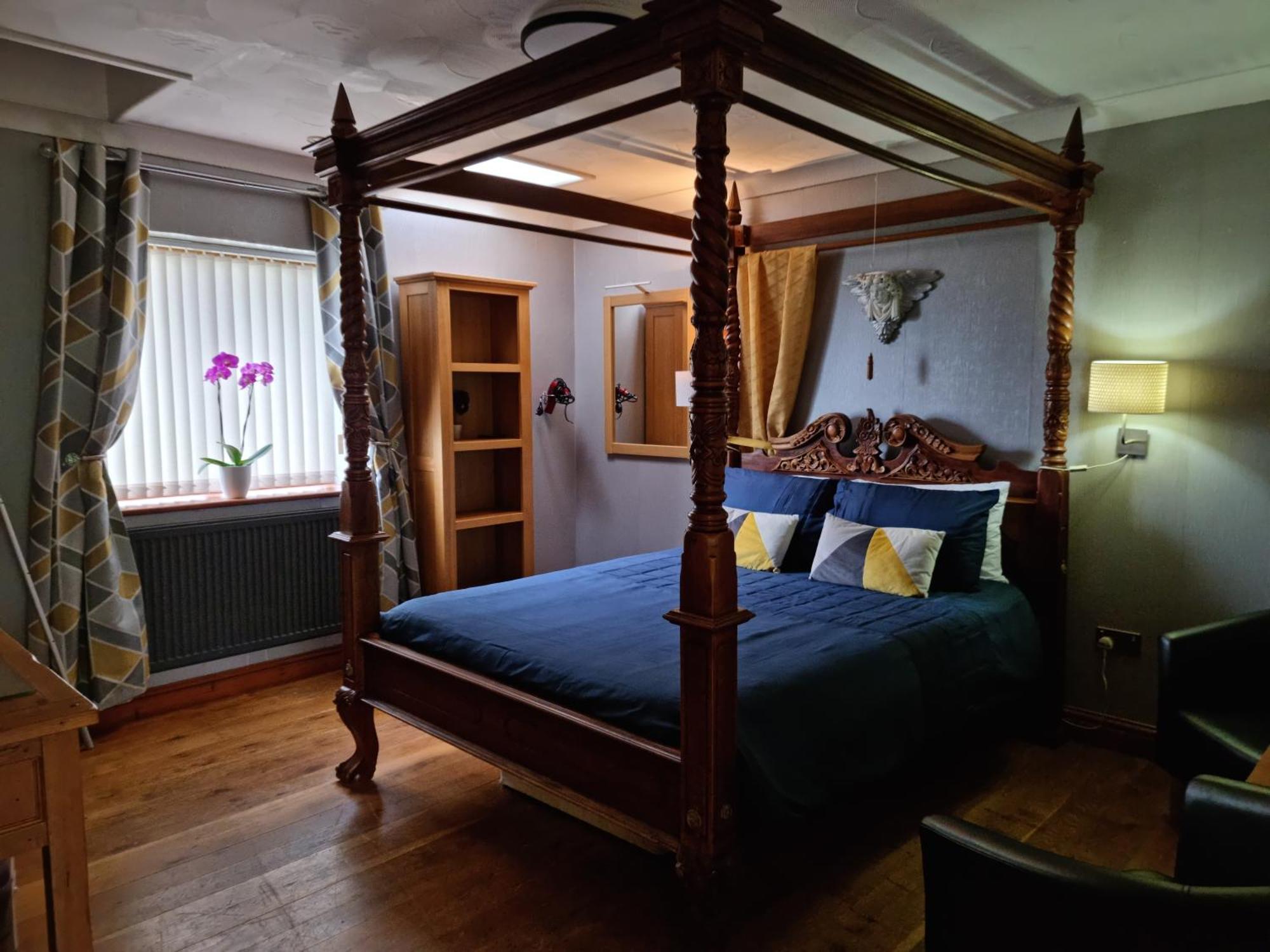 Castle Lodge - Brecon Beacons Accommodation Sennybridge Exterior foto